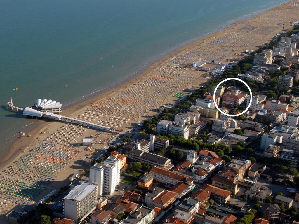 Hotel Desiree ลินญาโน ซับเบียโดโร ภายนอก รูปภาพ